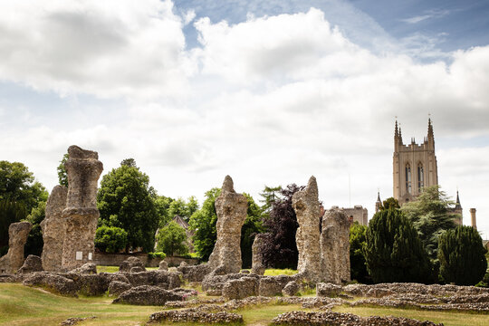building ruins in the park