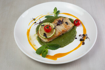 grilled salmon with vegetables