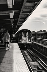 train on railway nyc queens usa black and white 