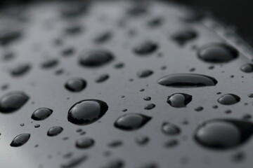 車のバンパーの水滴