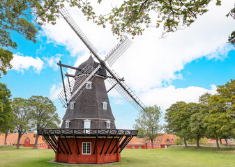 Obraz premium Old windmill. Kastellet is a castle in Copenhagen and one of the best preserved fortifications in Northern Europe.