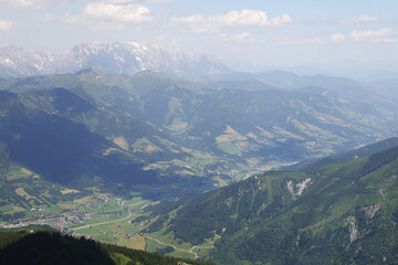 Fototapeta premium The view from Imbachhorn mountain to Zell am See valley, Austria