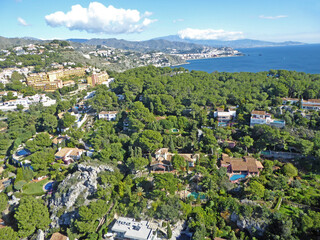 Fototapeta premium Paragliding above La Herradura, Spain
