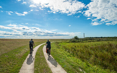 Obraz premium Fischland Darß Zingst - Radfahren am Deich