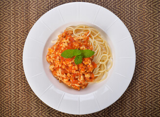 Minced Chicken Spaghetti in Tomato Sauce