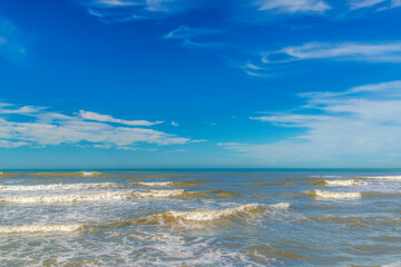 Bord de mer ensoleillé en Italie