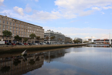 Fototapeta premium Le bassin du commerce, ville du Havre, département de Seine Maritime, France