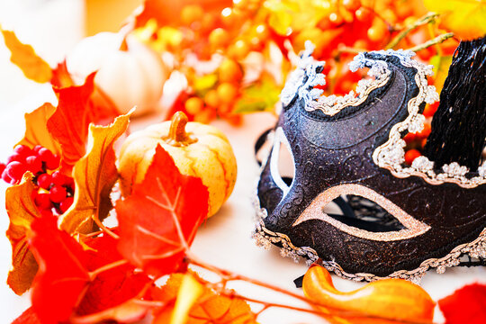 ハロウィン は 日本に定着した 海外 の お祭り　【 秋 の イベント の イメージ 】