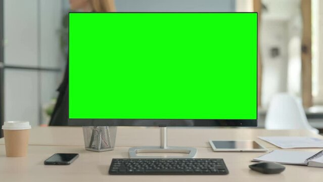 Zoom in Desktop Computer with Green Screen in Office