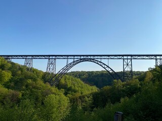 Müngstener Brücke bridge over the river