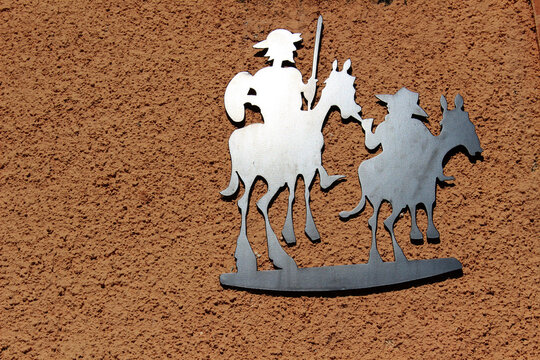 Silhouette of Don Quixote of la Mancha and Sancho Panza