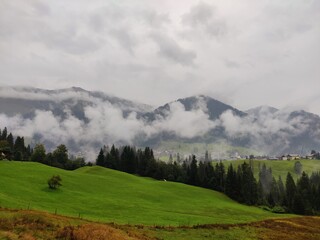 Wolkenmeer in den Bergen