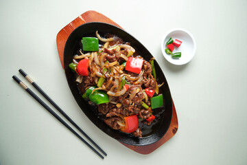 Black pepper sizzling beef