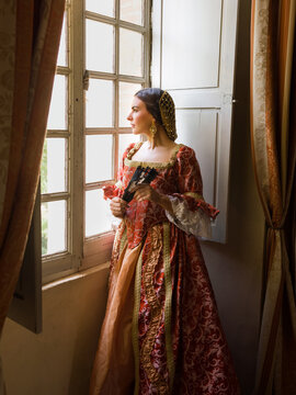 Medieval lady