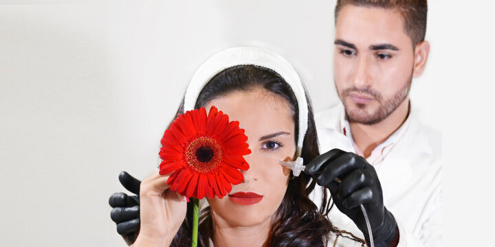 Ojeras flor primavera temporada carboxi color de ojeras falta de sue&ntilde;o medicina est&eacute;tica dr doctor tratamiento rojo fondo flanco 