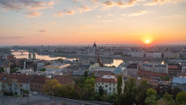 Budapest Hungary time lapse 4K, city skyline sunrise timelapse at Hungarian Parliament and Danube River
