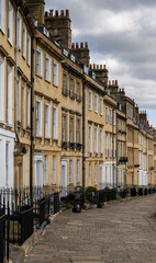 Fototapeta premium traditional English townhouses on The Paragon street in downtown Bath