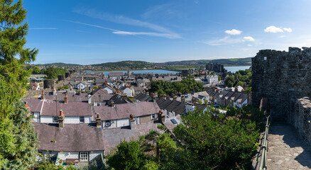Fototapeta na wymiar view of the walled Welsh town of Conwy with the medieval castle and River Conwy behind