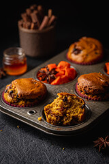 spicy pumpkin muffins