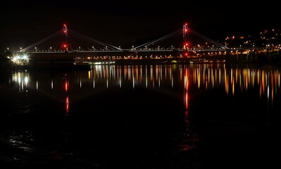 Fototapeta na wymiar Imagen nocturna del puente de Rande en la ría de Vigo, Galicia