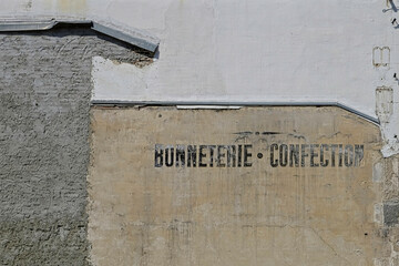 vieille publicité peinte bonneterie