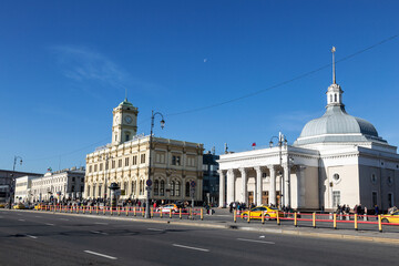 Komsomolskaya Square with a view of the entrance to the Komsomolskaya metro station and the Leningradsky railway station building. Moscow, Russia