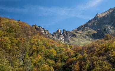 Fototapeta na wymiar Autumn landscape in the Pyrenees mountains