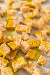 Croutons