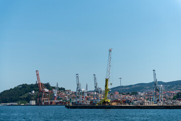Fototapeta premium puerto vigo industria pesquera 2022