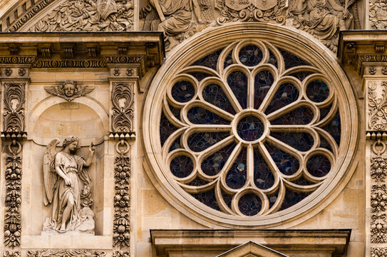 detail of the facade of the Notredame cathedral