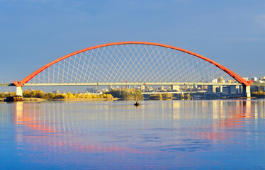 The boat at the Bugrinsky Bridge