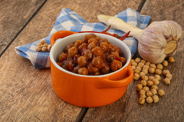 Baked chickpea with tomato sauce