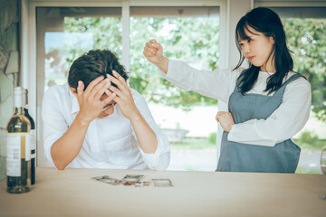 ケンカする男女　couple fight