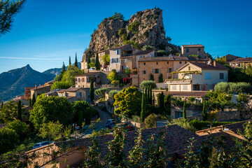 The beautiful provencal hill top village of La Roque Alric in the Dentelles de Montmirail, provence France, - obrazy, fototapety, plakaty