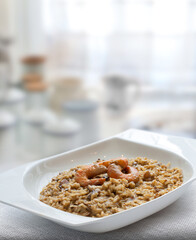 Arroz meloso con gambas y setas. Sticky rice with prawns and mushrooms.