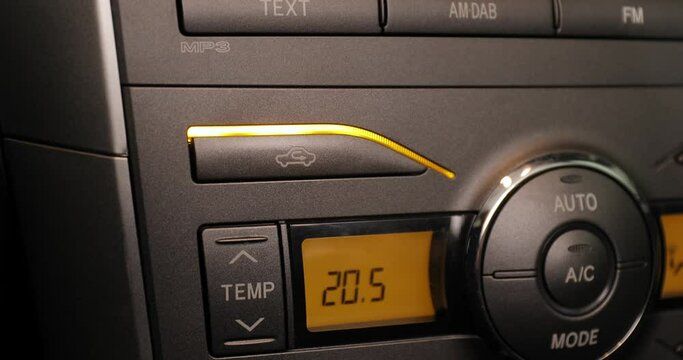 Turning on internal recirculation in a car