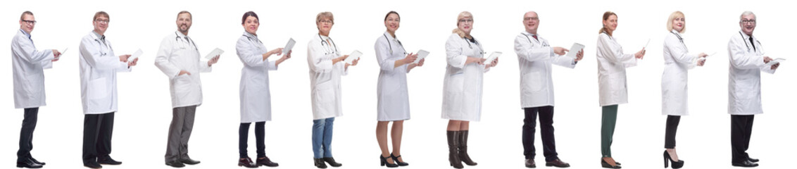 Fototapeta premium group of doctors with clipboard isolated on white