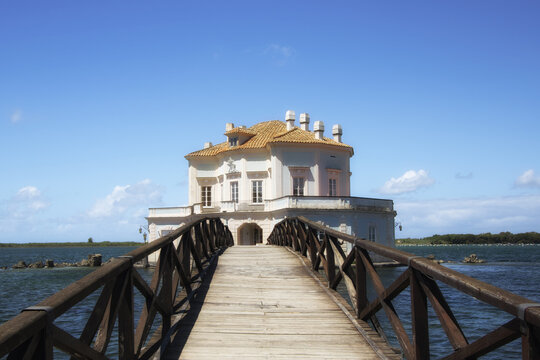 Casina Vanvitelliana is a house located on an island of Lake Fusaro, in Bacoli. It is one of the most important attractions of Campania in southern Italy, near Naples, Pozzuoli and Procida