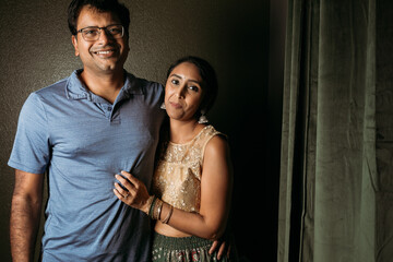 Naklejka premium Portrait of an Indian couple during Diwali 