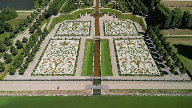 Danish Royal Gardens - Drone Approach