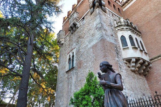 Monument To Catherine Of Aragon 