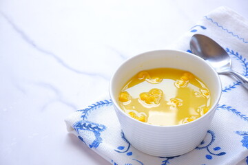 粒々のコーンがたっぷり入ったコーンスープ