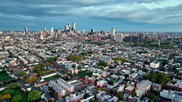 Philadephia Pennsylvania Aerial Pullout in 4k
