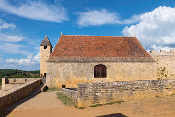 Fototapeta na wymiar the church of the castle or chateau de beynac in france