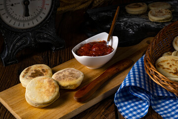 warm proziaki with marmalade