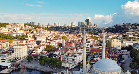 Obraz premium Aerial drone view of Ortaköy mosque on the Bosporous in Istanbul 