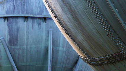 Natural Gas storage and pipelines for energy supply in crisis and for climate protection...