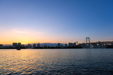 Obraz premium 東京都 夕暮れのお台場海浜公園