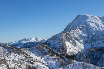 Berge mit Berghütte