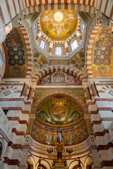 Fototapeta na wymiar Innenansicht, Kirche Notre-Dame de la Garde mit Mosaiken, Marseille, Département Bouches du Rhône, Région Provence Alpes Côte d'Azur, Frankreich, Europa